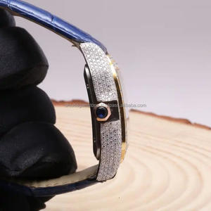 Reloj de Cuarzo Clásico de Lujo con Correa de Cuero, Esfera Cuadrada con Bisel de Diamantes Moissanite VVS de Última Generación, Nuevo y de Alta Calidad - Product Image 3