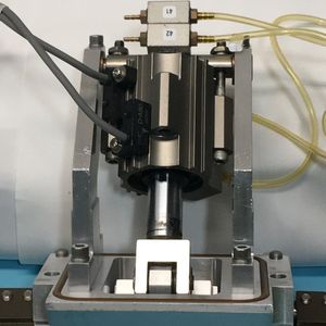 AMAT 0240-76513 SLIT VALVE CMM&E "H" 520 CHEMRAZ - Équipements et pièces semi-conducteurs d'occasion fiables à l'échelle mondiale - Product Image 5
