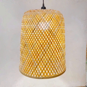 Lampe suspendue en rotin tressé artisanal, luminaire suspendu en rotin naturel pour la maison, le restaurant, le café, l'hôtel et la décoration de complexe hôtelier - Product Image 2