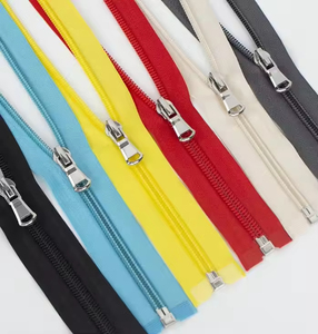 Vente en gros personnalisée multicolore 3 #   5 #   8 #   Fermetures éclair en nylon à extrémités ouvertes de 20 cm et 25 cm de long pour vestes et sacs - Product Image 3