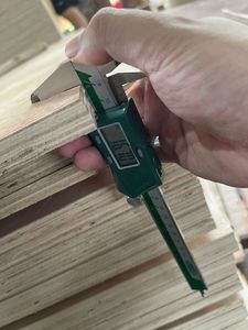 Contrachapado comercial de alta calidad con núcleo de eucalipto, acacia, bintangor y okume - Product Image 5