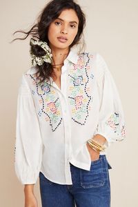 เสื้อเชิ้ตผู้หญิงปักลายละเอียดอ่อน ทำมือจากผ้าฝ้ายรักษ์โลก ดีไซน์สวยหวาน แขนทรงบอลลูน ติดกระดุม - Product Image 3