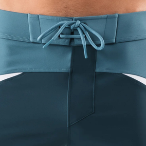 Shorts de bain athlétiques pour hommes, bleu sarcelle et blanc, à séchage rapide, avec cordon de serrage, pour la plage et les sports nautiques - Product Image 4