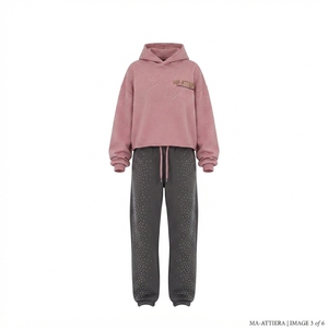 Ensemble survêtement streetwear rose personnalisé pour femme avec strass, en molleton de coton, coupe oversize, vente en gros OEM - Product Image 4