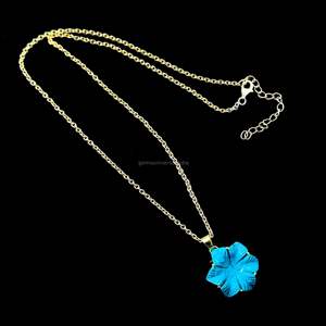 Pendentif Fleur Turquoise Bleue AAA Sculpté à la Main, Collier Fleur en Cristal pour Femme, Pendentif en Pierre Précieuse, Fabrication Artisanale de Bijoux - Product Image 3