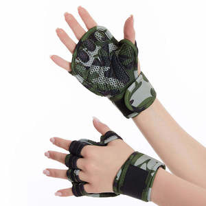 Sports Gym Gloves with Non-slip <b>Grip</b> for Enhanced Lifting <b>Control</b> Durable Gym Gloves with Anti-slip Features for Heavy Lifting - Product Image 4