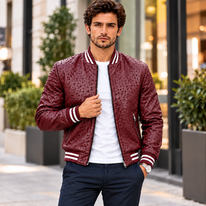 Herren Burgunderrote Strukturierte Lederbomberjacke im Varsity-Stil - Product Image 5