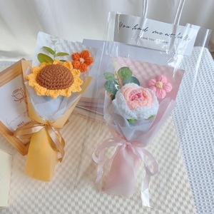 <span class=keywords><strong>Ramo</strong></span> de Flores Tejidas a Mano, Girasol, Clavel y Rosa, Regalo para el Día de San Valentín, <span class=keywords><strong>Ramo</strong></span> de Flores de Ganchillo Terminado, para Eventos Festivos, Venta al Por Mayor - Product Image 1