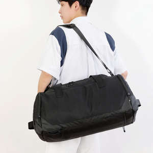 Mochila Portátil Negra de Alta Calidad Personalizable con Compartimento para Zapatos con Separación entre Seco y Húmedo para Hombre - Product Image 4