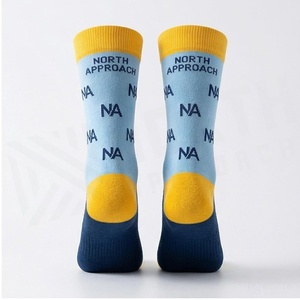 Calcetines Deportivos Azules y Amarillos con Patrón de Letras NA, Transpirables, de Algodón, Elastano y Poliéster, para Adultos, Uso Casual de Primavera - Product Image 2