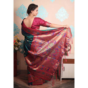 ผ้าไหมพิธานีสีเขียวลายยูงแกะสลักด้วยดิ้นทองคำ น้ำหนัก 650 กรัม เสื้อผ้าอินเดียและปากีสถาน - Product Image 3