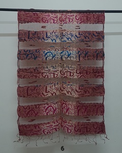 Écharpe en soie mélangée avec calligraphie arabe - Product Image 4