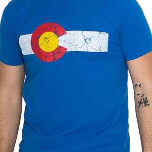 Camiseta Azul de Manga Corta para Hombre con Estampado de la Bandera de Colorado, Cuello Redondo, Corte Regular Informal, 100% Algodón Jersey Transpirable - Product Image 5