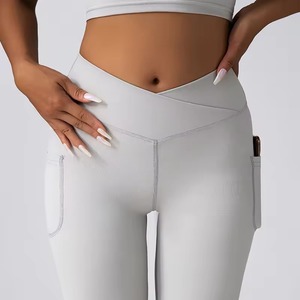 Ensemble de sport 2 pièces pour femme, nouveau, personnalisé, vente en gros, soutien-gorge de sport sexy à bretelles et short push-up, taille élastique unie, pour gym, yoga et fitness - Product Image 5