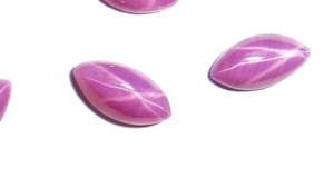 Rubis Étoilé Rose Taille Marquise 4x8 mm 1 Carat Créé en Laboratoire Poli Opaque Cabochon avec Effet Étoile à 6 Branches pour la Fabrication de Bijoux - Product Image 3