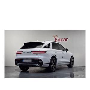 Genesis GV70 2.5T AWD Essence SUV 2024 avec 26 578 km, Volant à Gauche, Boîte Automatique, Sièges en Cuir, Caméra Arrière - Product Image 2