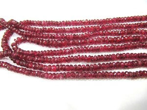 Perles de pierre naturelles en rubis rouge, facettées en rondelles, de 3,5 à 4,5 mm, non traitées, rares, 8 pouces - Product Image 3
