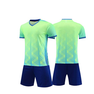 Tenues d'entraînement personnalisées par sublimation pour équipes, uniformes de football de qualité supérieure, ensembles d'uniformes pour équipes nationales du monde entier, 100% personnalisables - Product Image 3