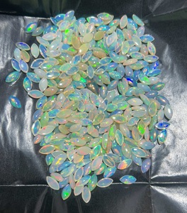 พลอยโอปอลขาวธรรมชาติทรงคาโบชอง Trimurti Gems |   เรนโบว์ไฟร์ มาร์ควิส และรูปทรงผสมผสาน |   พลอยหลวมขนาด 10-20 มม. สำหรับทำเครื่องประดับ - Product Image 2