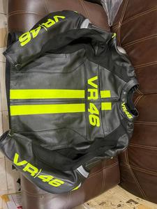 Chaqueta de Motociclismo Rossi VR46 de Cuero, de Alta Calidad, Personalizable, Resistente al Viento, con Impresión por Transferencia de Calor, Manga Larga, Unisex - Product Image 5
