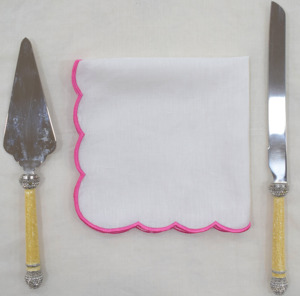 ผ้าเช็ดปากโต๊ะผ้าลินินแท้ 100% ขนาด 45x45 ซม. ดีไซน์ทันสมัย สีเหลือง ขอบลายหยัก ทำด้วยมือ เป็นมิตรกับสิ่งแวดล้อม เหมาะสำหรับใช้ในบ้านและบนเครื่องบิน - Product Image 3