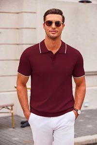 Polo de Manga Corta Color Granate para Hombre, Tejido de Algodón, Diseño Casual y Transpirable con Ribete Blanco en Cuello y Puños - Product Image 2