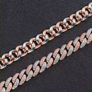 Bracelet cubain en moissanite avec logo personnalisé, style hip-hop, plaqué or 18 carats, disponible au meilleur prix, directement de l'usine. - Product Image 5