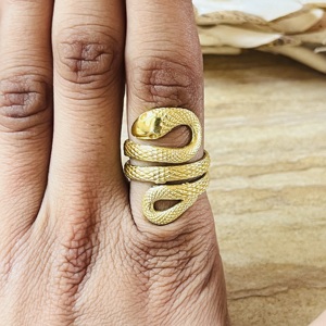 Anillos de Serpiente de Diseño Único, Joyería Gótica de Latón para Mujer, Chapado en Oro de 18k, Anillo Enrollado con Diseño Animal, Elegante, para Boda, Venta al por Mayor/OEM/ODM - Product Image 3