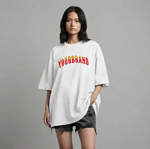 เสื้อยืดผู้หญิงทรงปกติผ้าฝ้าย 100% สกรีนลายตามสั่ง ขายส่ง OEM ตกแต่งด้วย Appliques สไตล์สตรีทแวร์ ระบายอากาศได้ดี เหมาะสำหรับฤดูร้อน - Product Image 4