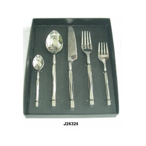 Juego de cubiertos de acero con mango de resina azul de alta calidad puede estar en cualquier color Juego de cubiertos de 4 piezas Juego de cubiertos de acero Vajilla de cena - Product Image 4