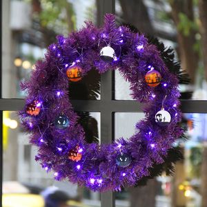 Guirnalda Preiluminada de 24 Pulgadas para Halloween y Navidad con 50 Luces Morado-Naranja y 100 Puntas de PVC - Adorno Decorativo para Fiestas - Product Image 3