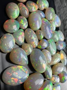 โอปอลเอธิโอเปียธรรมชาติแบบคาโบชอง รูปทรงผสม หลายสี ประกายสวยงาม พลอยหลวม ไม่ผ่านการปรับแต่ง สำหรับทำเครื่องประดับ - Product Image 4