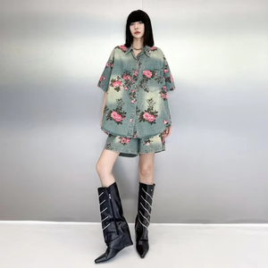 Ensemble 2 pièces pour femmes, imprimé floral, chemise à manches courtes, short à taille élastique, coupe ample décontractée, tenue en coton pour le printemps et l'été - Product Image 2