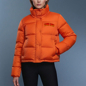 Chaqueta acolchada para mujer al por mayor, 100% poliéster, ligera, impermeable, a prueba de viento, con logotipo bordado, chaqueta bomber de dos tonos - Product Image 1