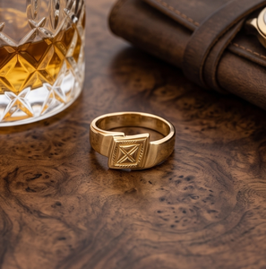 DIVYORO Bague étoile losange plaquée or 22 carats classique pour homme - Product Image 4