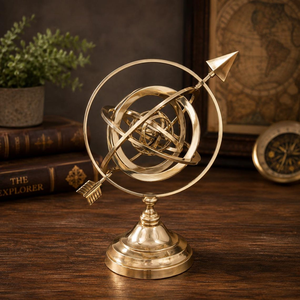 Sphère armillaire en laiton, décoration nautique, globe céleste avec flèche, décoration de bureau maritime, cadeau vintage pour explorateur - Product Image 1
