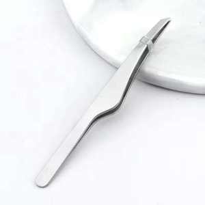 Pince à épiler professionnelle ANAAIF en acier inoxydable à pointe inclinée pour cils et sourcils, réutilisable, haute qualité, design coloré, vente en gros - Product Image 2