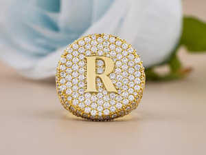 Anillo de Plata de Ley con Letra Inicial Personalizada, Chapado en Rodio, con Micro Pavé de Moissanita, Estilo Hip Hop, para Hombre y Mujer, de Lujo, para Fiestas - Product Image 4