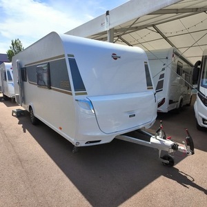Remolque de Viaje Tipo Caravana Teardrop para 4 Personas, Diseño Moderno y Ligero, Color Blanco con Detalles Negros, Carrocería de Aluminio - Product Image 2