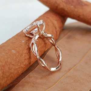 Anillo de Oro 14k con Diamante de Laboratorio Corte Radiante Inspirado en Ramas Naturales, Anillo de Promesa Certificado IGI para Mujer, Anillo de Boda de Lujo - Product Image 4