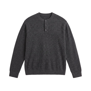 Pull en tricot Henley classique pour homme, col boutonné, manches longues, doux, chaud, décontracté, vêtements en tricot OEM ODM personnalisés - Product Image 4