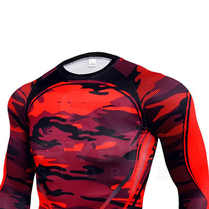 Vêtements de performance élégants, rashguard personnalisé par sublimation, tissu extensible à séchage rapide, finition professionnelle, à vendre - Product Image 3