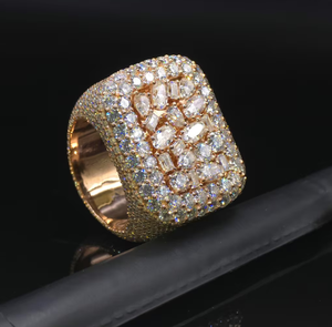 Anillo de Moissanita Chapado en Oro Rosa con Diseño Cuadrado y Engaste de Garra, Joyería de Declaración Estilo Hiphop para Fiesta - Product Image 1