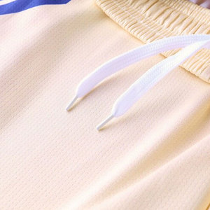 ออกแบบเสื้อบาสเก็ตบอลแบบซับลิเมชั่นสำหรับวิทยาลัย เนื้อผ้าระบายอากาศได้ดี โพลีเอสเตอร์ 100% แห้งเร็ว ป้องกันแบคทีเรีย - Product Image 3