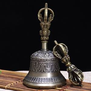 Cloche Dorje Bouddhiste Tibétaine en Bronze Métallique Faite à la Main – Ensemble Ghanta et Vajra à Résonance Longue pour la Méditation et les Rituels - Product Image 1