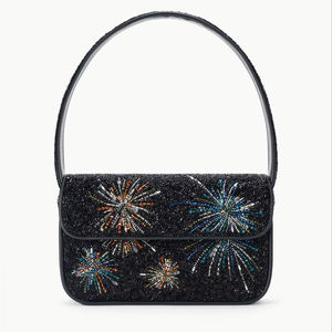 Sac à bandoulière en perles fait main pour femme, motif citron, idéal pour l'été, la plage et les fêtes, sac fourre-tout avec design fruité, vente en gros pour les rassemblements estivaux - Product Image 1