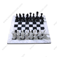 Jeu d'échecs sculpté à la main en pierre, sculptures d'animaux en marbre blanc et noir, pièces artisanales de décoration intérieure