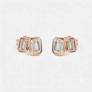 Pendientes de Oro de 14K con Doble Diamante Corte Esmeralda y Bisel para Mujer, Joyería Minimalista Toi et Moi con Doble Piedra de Diamante Cultivado en Laboratorio, Regalo - Product Image 5