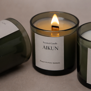 Vela Aromática AIKUN al por Mayor con Lavanda y Manzanilla en Frasco de Vidrio, Vela de Aromaterapia Relajante Premium para OEM al por Mayor - Product Image 1