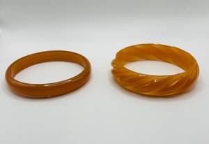 Ensemble de bracelets vintage en résine ambrée torsadés et épais en lucite pour femmes - Product Image 4